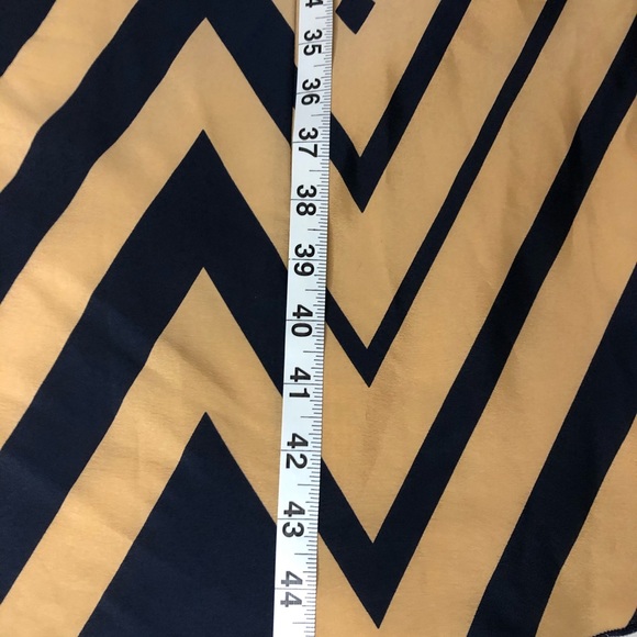 Strapless dress. - Picture 7 of 11